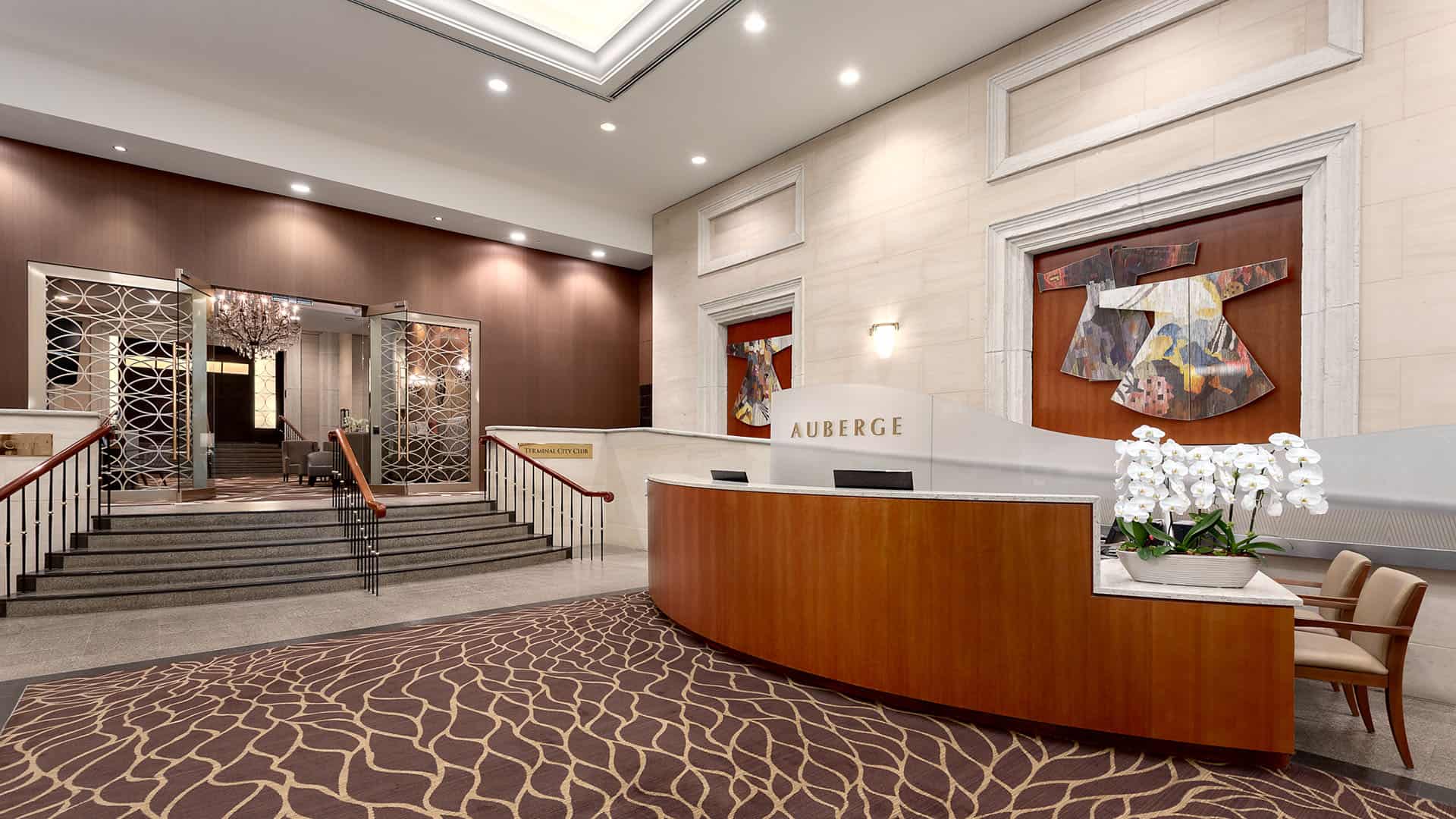 Auberge Vancouver Hotel Lobby